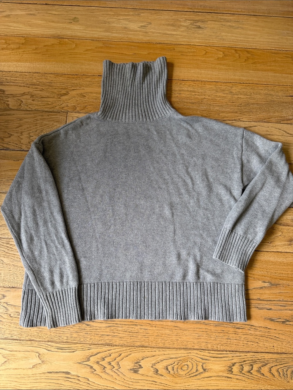 GAP 100% Cotton Gray Turtleneck Women's Sweater - Classic Rib Trim